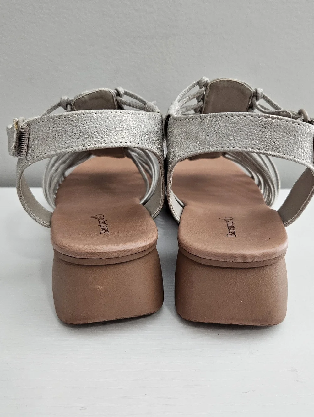 BareTraps lightweight wedge